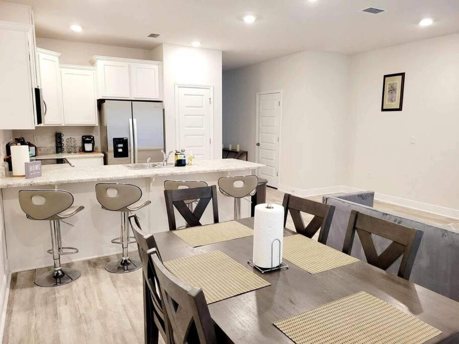 Brand New House In Pensacola,Ev Connector Available Apartman Kültér fotó